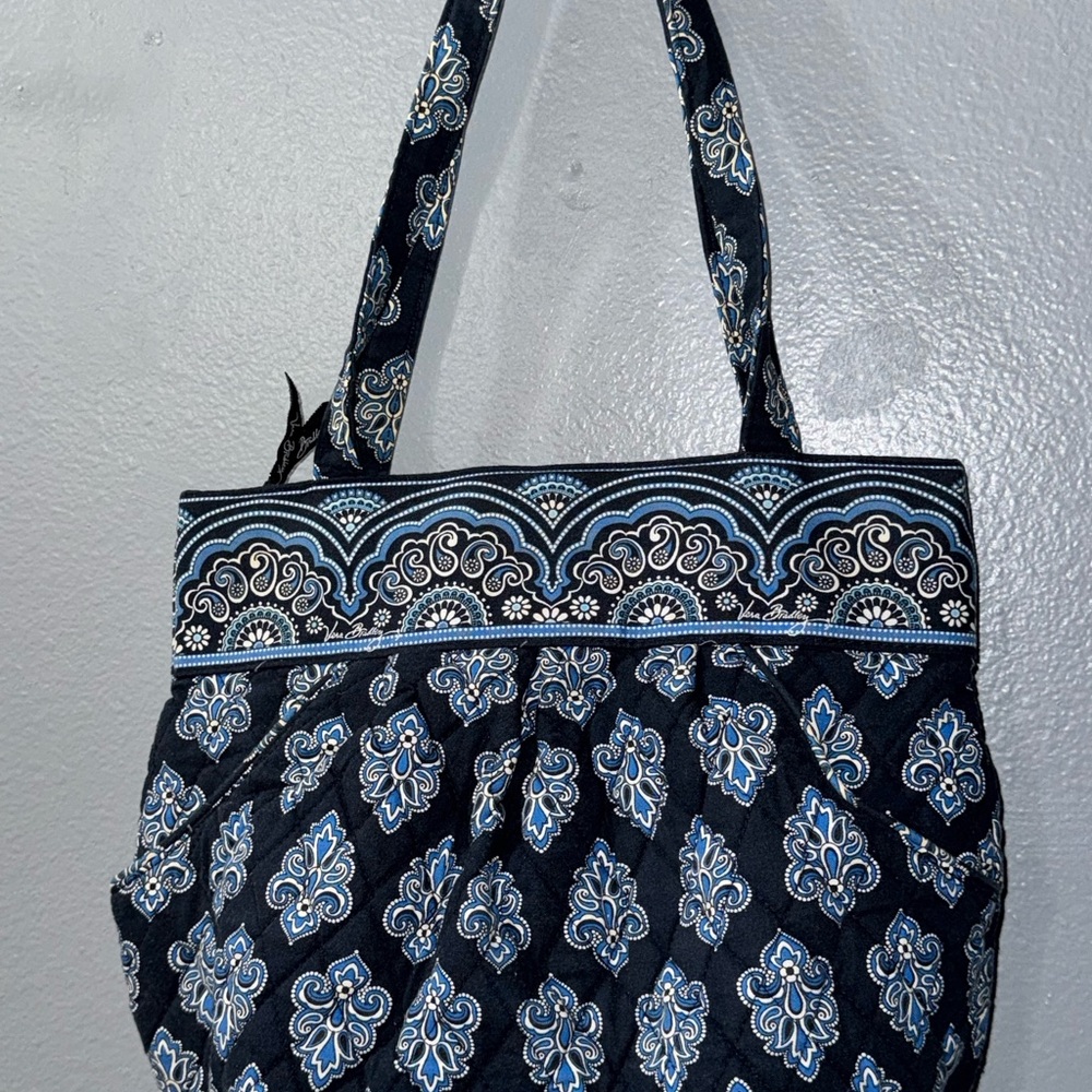 Vera Bradley Retired Calypso Pattern - Picture 1 of 4